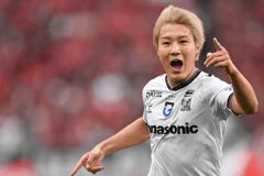 Isa Sakamoto, Gamba Osaka