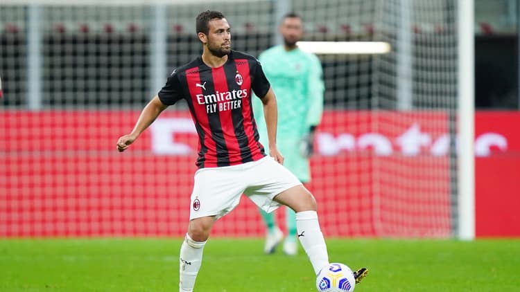 Léo Duarte speelde in het verleden negen wedstrijden voor AC Milan.