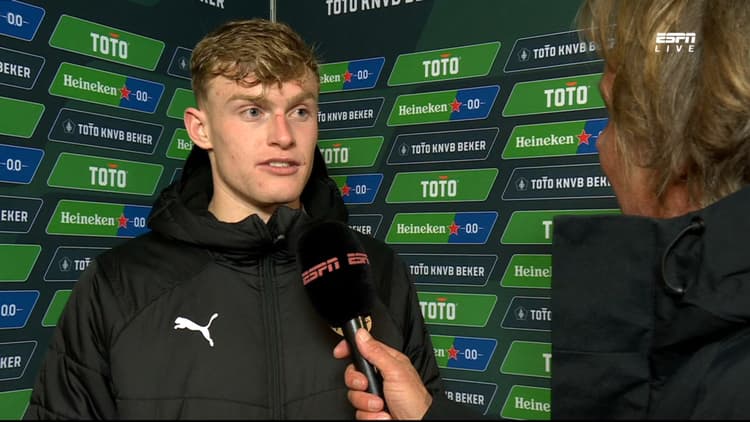 Ruud van Nistelrooij ziet in Jarrad Branthwaite een sleutelspeler voor de toekomst.