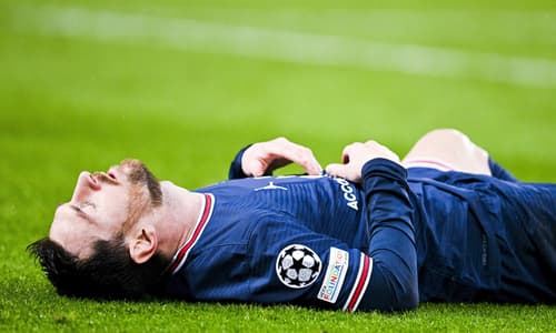 Lionel Messi playing for PSG against Real Madrid, Champions League 2021/22