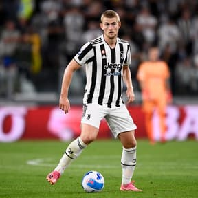 Who is a better fit for Chelsea? De Ligt or Koundé? 