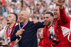 Quilindschy Hartman, Arne Slot, Orkun Kökcü, Marino Pusic, Feyenoord