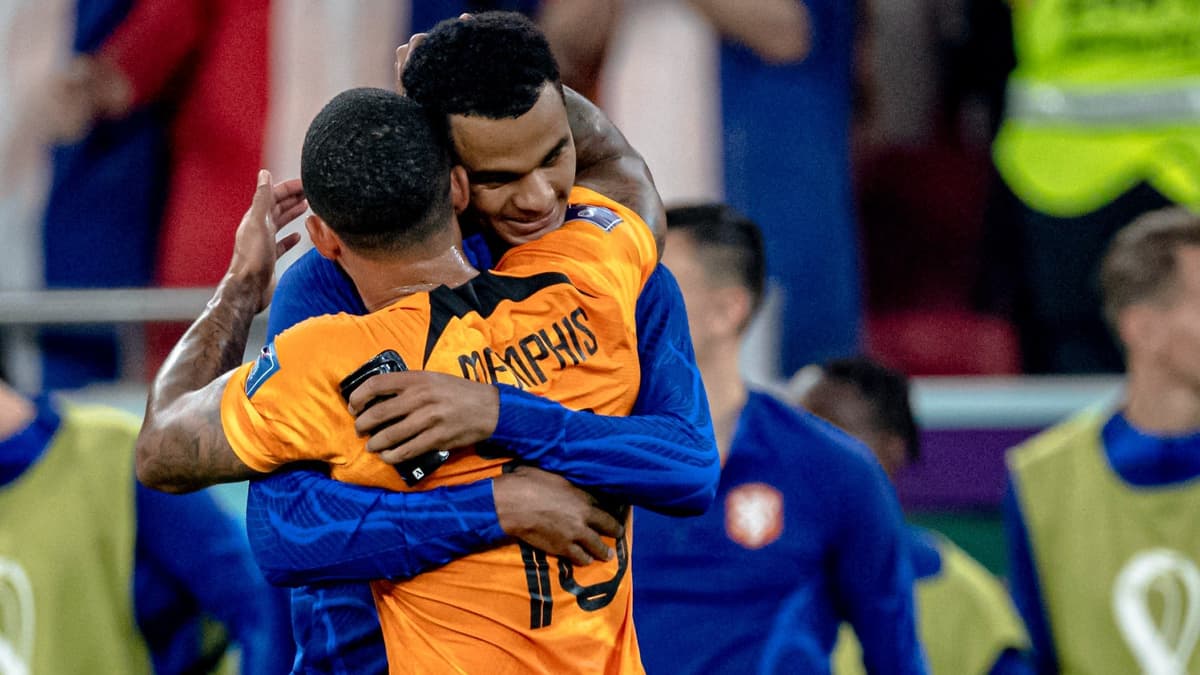 Memphis Depay, Cody Gakpo