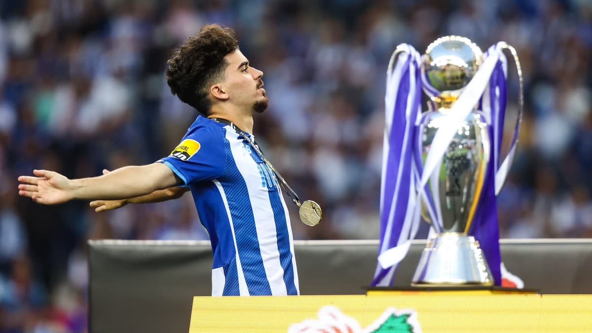 Vitinha, Porto, 2021/22