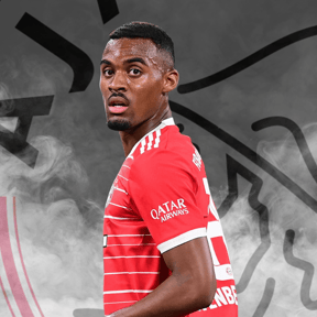 Ryan Gravenberch lachend over Ajax-interesse: ‘In het voetbal weet je het nooit’