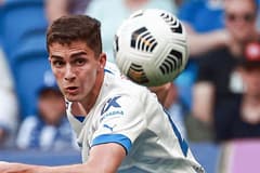 Arsen Zakharyan in action for Dynamo Moscow