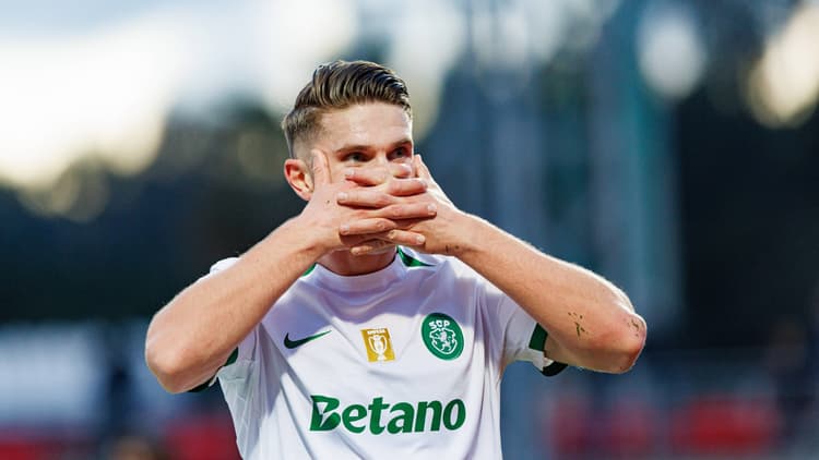 Viktor Gyokeres is desperate to join Arsenal this summer
