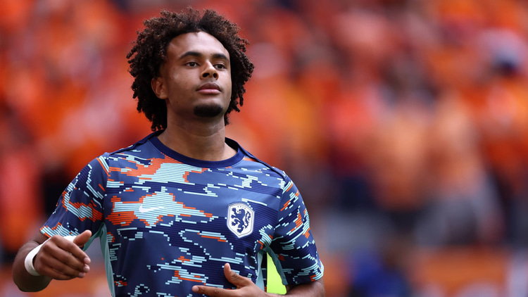 Zirkzee is close to a Man Utd move