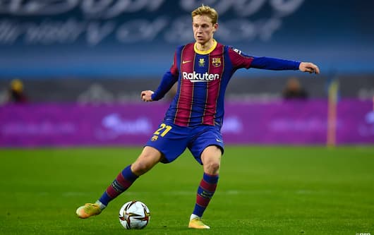 De Boer praises De Jong: ‘He’s played in every position except goalkeeper!’