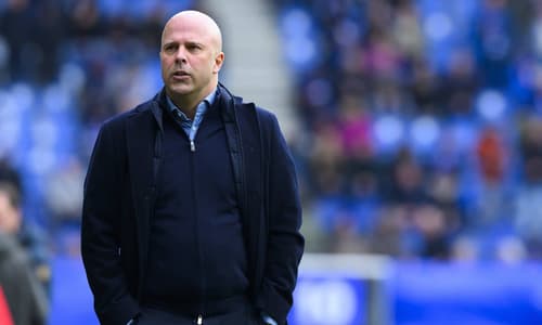 Goed nieuws voor Feyenoord: Arne Slot blijft 'waarschijnlijk', vele miljoenen te besteden