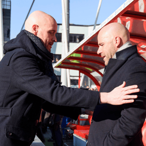 Peter Bosz en Erik ten Hag kunnen gewenste versterking vergeten na nieuwe verbintenis