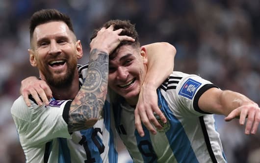 Lionel Messi, Julian Alvarez, World Cup 2022