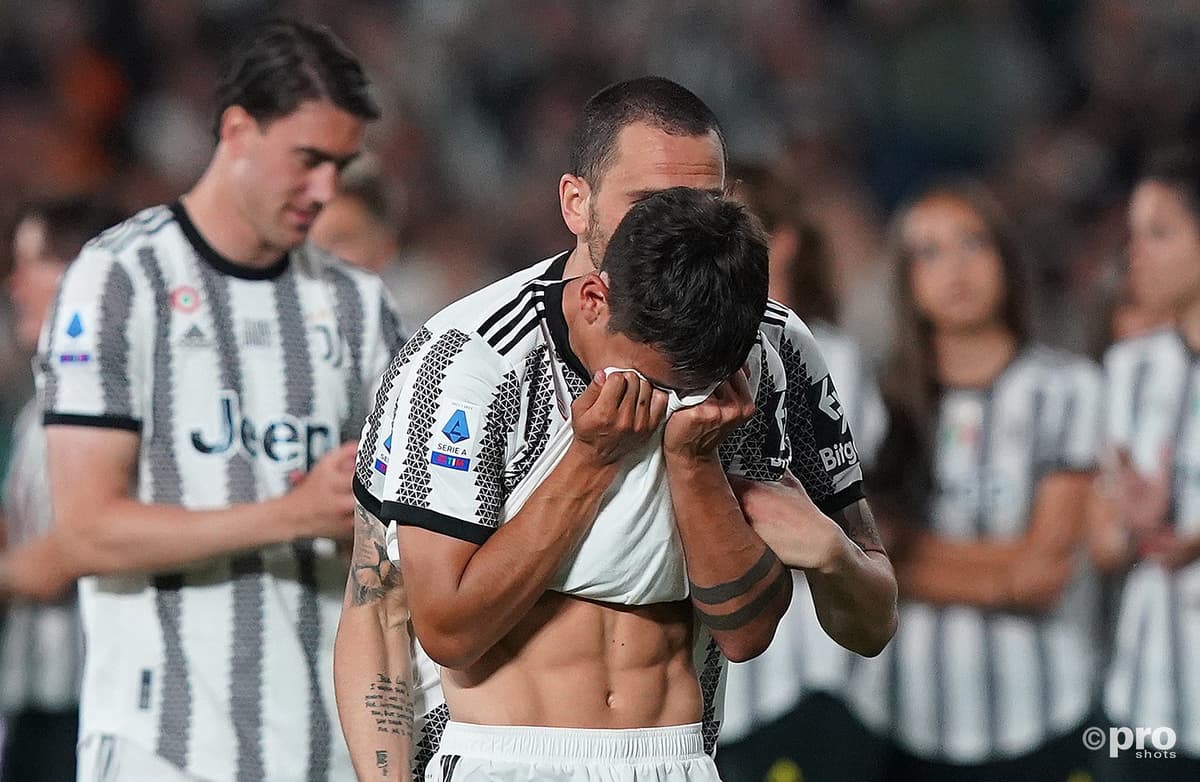 Paulo Dybala crying