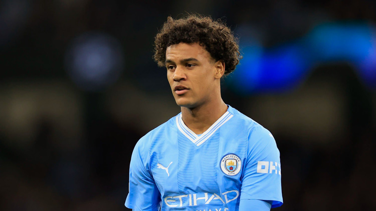 Oscar Bobb, Man City