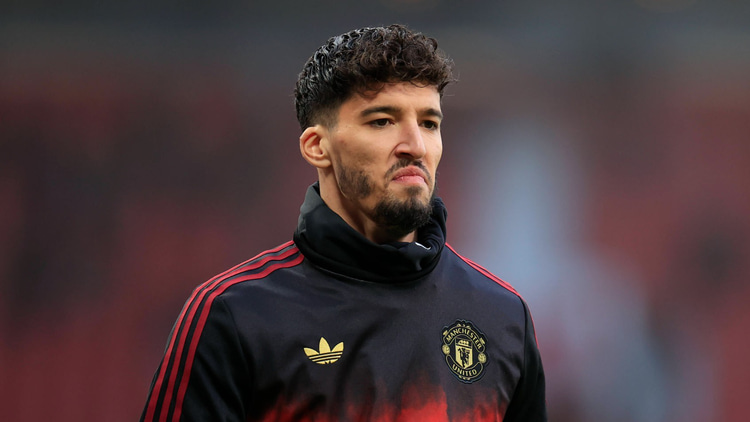 Bayindir was miserably weak against Arsenal.