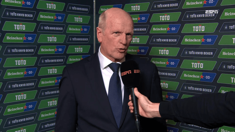 Voor Jan Streuer is het duidelijk: Ramiz Zerrouki vertrekt deze maand niet bij FC Twente.