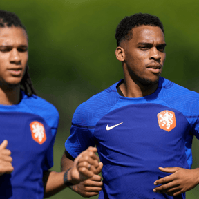 Van Gaal legt uit waarom hij Timber tegen Ecuador boven De Ligt verkiest