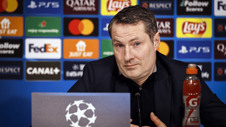 Brian Priske werd vorig seizoen vroegtijdig ontslagen als trainer van Feyenoord en werkt nu bij Sparta Praag.