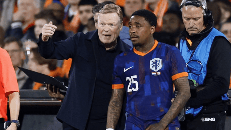 Steven Bergwijn met Ronald Koeman.