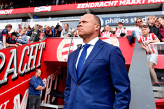 Earnest Stewart, PSV