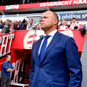 PSV moet haast maken met zestal spelers: 'Verlengen of verkopen'