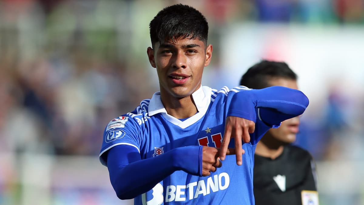 Dario Osorio in action for Universidad de Chile
