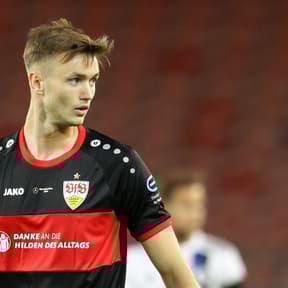 Why Arsenal and Man Utd must snap up €20m Bundesliga striker before Bayern or Dortmund