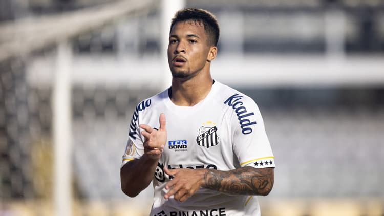 Marcos Leonardo was monitored by Arsenal among other sides