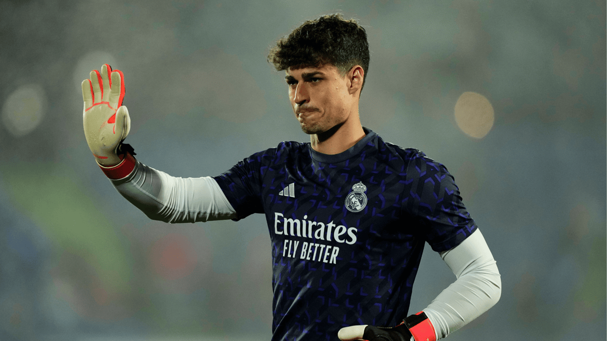 www.footballtransfers.com