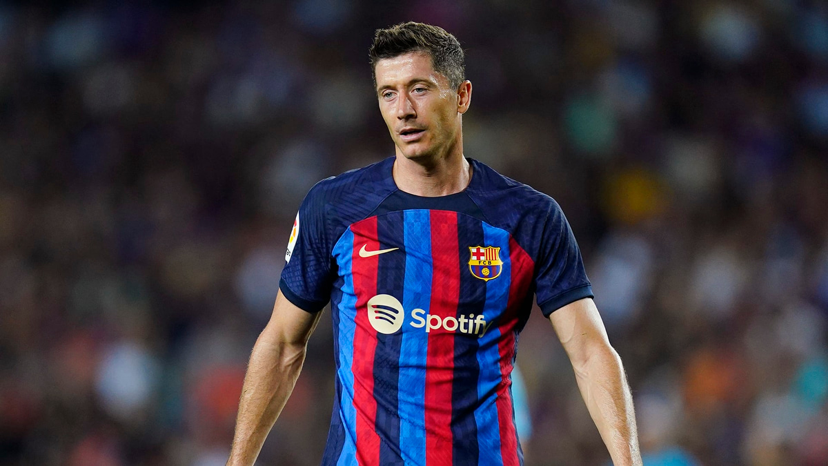 Robert Lewandowski Barcelona 2022-23