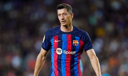 Robert Lewandowski Barcelona 2022-23