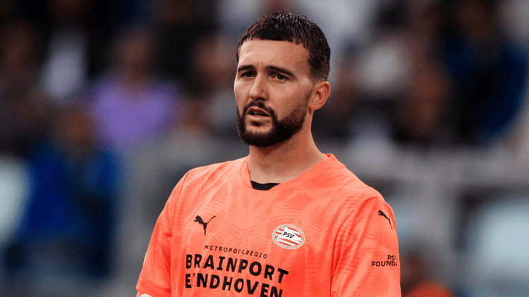 Joël Drommel in het shirt van PSV.