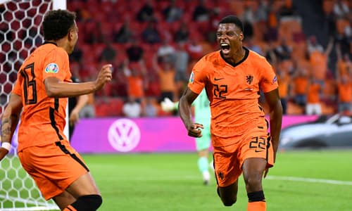 Denzel Dumfries scores for Netherlands v Austria at Euro 2020
