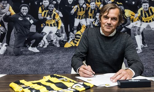 Phillip Cocu, Vitesse, 2022/23