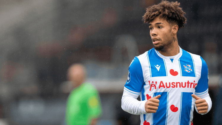 Het contract van Milan van Ewijk met sc Heerenveen loopt medio 2025 ten einde