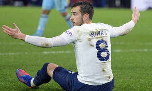 Harry Winks in action for Tottenham Hotspur