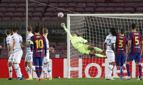 There’s a new superstar goalkeeper on the market – enter Ruslan Neshcheret