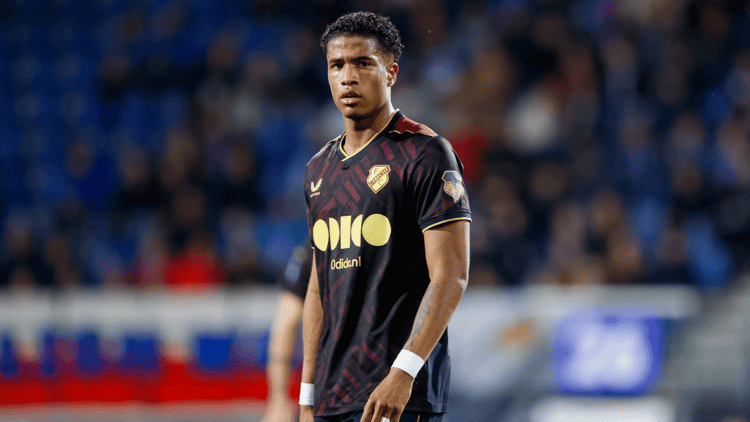 Ryan Flamingo in het shirt van FC Utrecht.