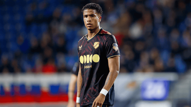 Ryan Flamingo in het shirt van FC Utrecht.