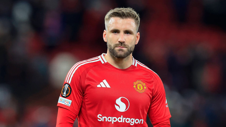Luke Shaw has serious injury problems.
