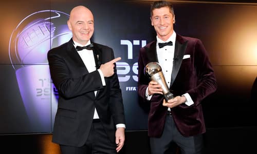 Robert Lewandowski, Gianni Infantino