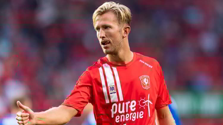 Michel Vlap geniet de voorkeur boven Naci Ünüvar.