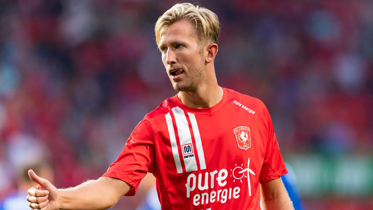 Michel Vlap geniet de voorkeur boven Naci Ünüvar.