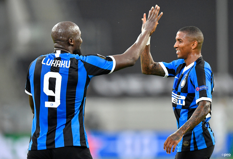 Ashley Young with Romelu Lukaku, Inter