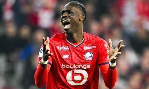 Amadou Onana in action for Lille.