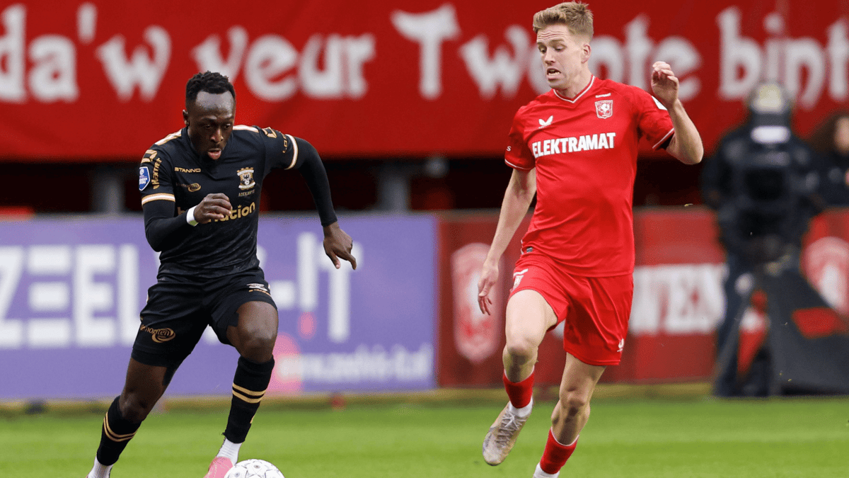 Bobby Adekanye, Gijs Smal