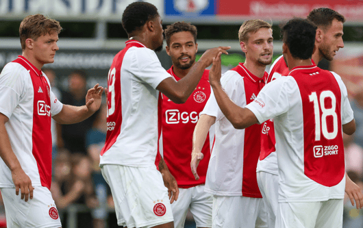 Ajax, Chuba Akpom, Devyne Rensch