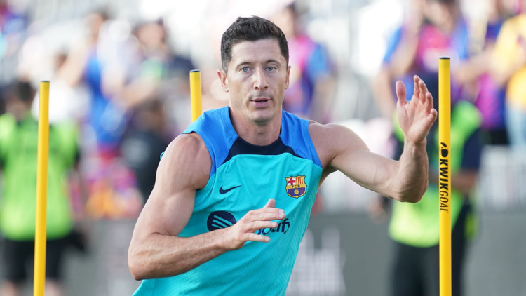 Robert Lewandowski has already trained with his new Barcelona team-mates