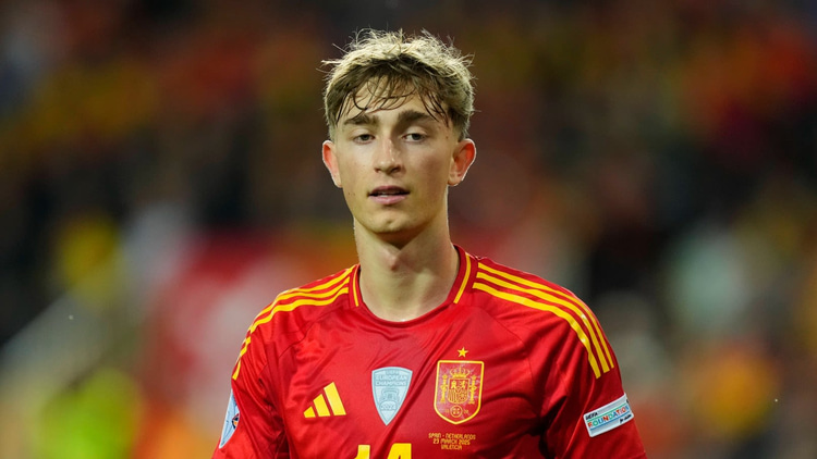 Dean Huijsen, Spain