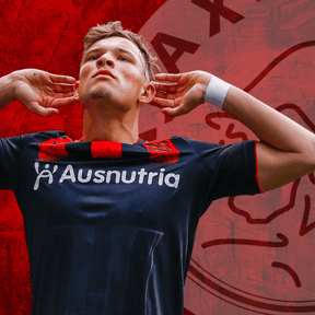 Sydney van Hooijdonk moet Ajax komend seizoen aan doelpunten gaan helpen